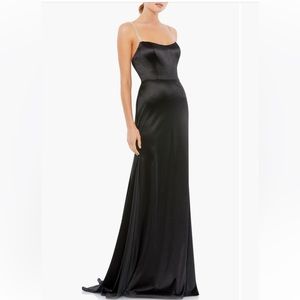 NWT Mac Duggal Scoop Neck Gown size 0